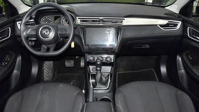 MG 5 ( 2023 Model ) in Black Color GCC Specs-2