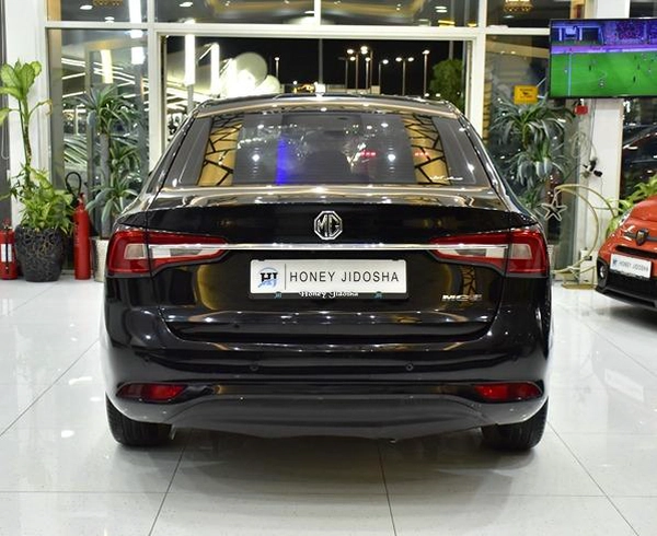 MG 5 ( 2023 Model ) in Black Color GCC Specs