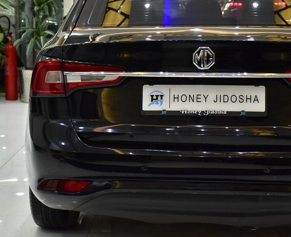 MG 5 ( 2023 Model ) in Black Color GCC Specs