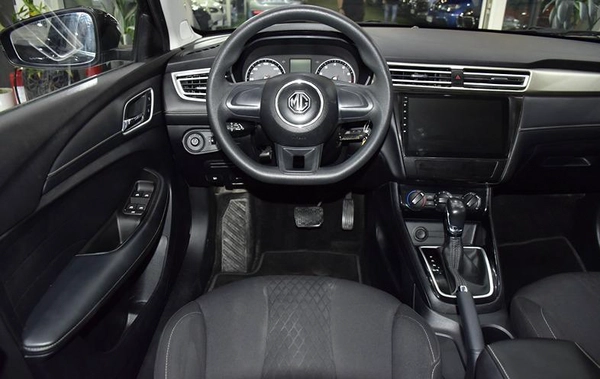 MG 5 ( 2023 Model ) in Black Color GCC Specs