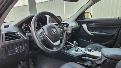 2019 BMW 120||DIGITAL SPEEDOMETER|| CARPLAY || FULL AGENCY SERVICES||  ACCIDENT FREE ORIGINAL PAINT-12