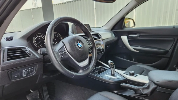 2019 BMW 120||DIGITAL SPEEDOMETER|| CARPLAY || FULL AGENCY SERVICES||  ACCIDENT FREE ORIGINAL PAINT