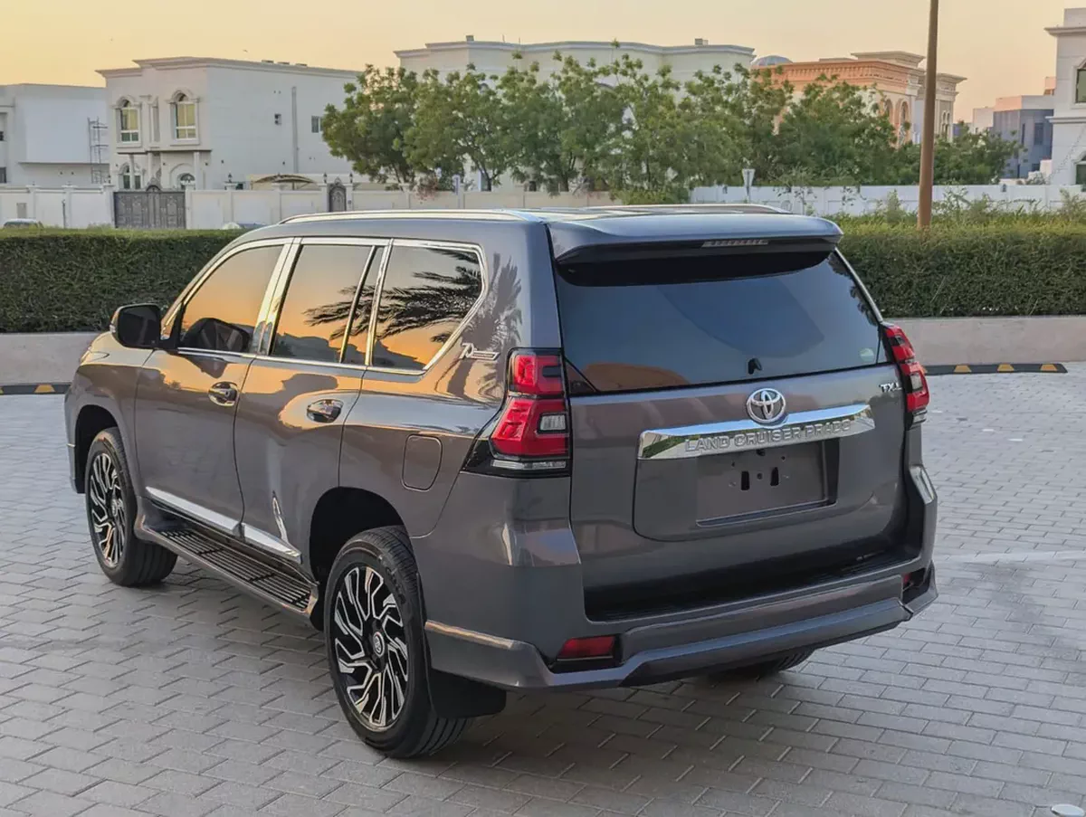 Toyota Prado 2010 Facelifted 2023 | Full Option | V6 4.0L | GCC Specs | Excellent Condition-3-3