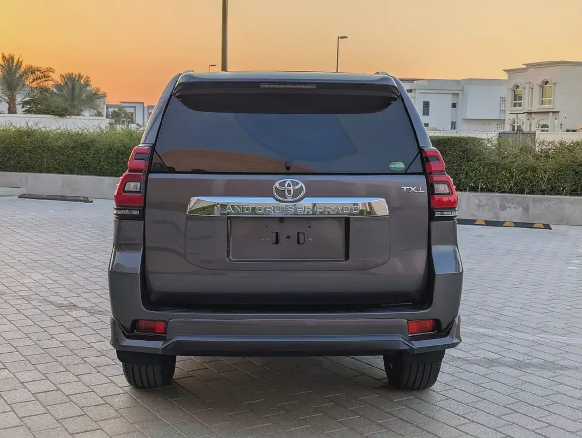 Toyota Prado 2010 Facelifted 2023 | Full Option | V6 4.0L | GCC Specs | Excellent Condition-5-5