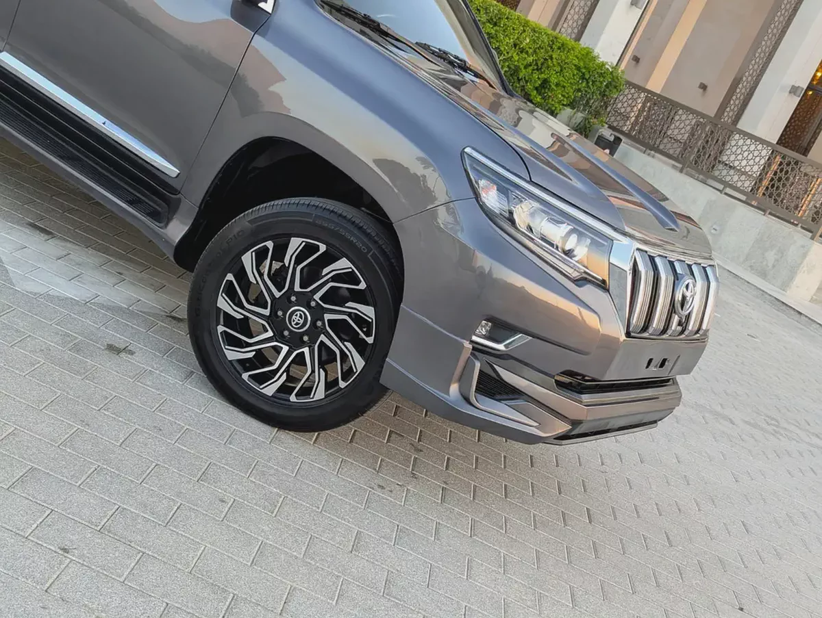 Toyota Prado 2010 Facelifted 2023 | Full Option | V6 4.0L | GCC Specs | Excellent Condition-6-6