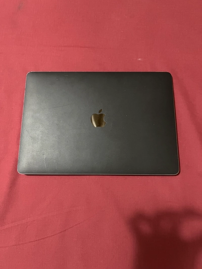 MacBook Air 2018 (TOUCH ID)-2