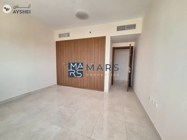 Best 2bhk Apartment with 2 Balconies Free 1 Month