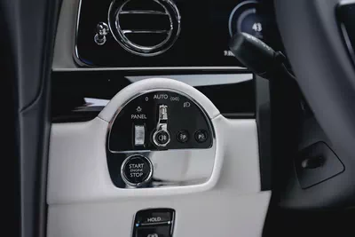 2025 ROLLS ROYCE SPECTRE.   BESPOKE SOUND SYSTEM. IMMERSIVE SEATS. MAIN DEALER WARRANTY AND SERVICE.-15