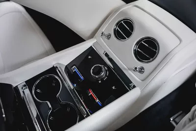 2025 ROLLS ROYCE SPECTRE.   BESPOKE SOUND SYSTEM. IMMERSIVE SEATS. MAIN DEALER WARRANTY AND SERVICE.-19
