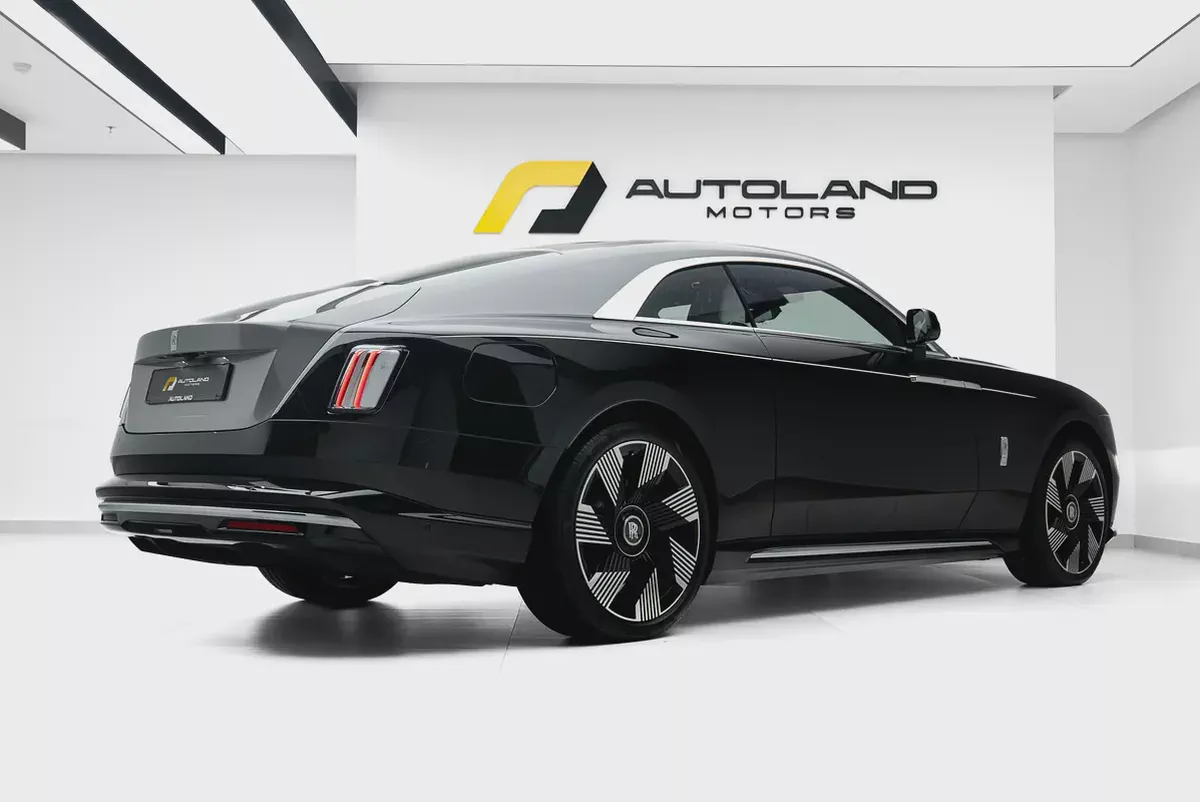 2025 ROLLS ROYCE SPECTRE.   BESPOKE SOUND SYSTEM. IMMERSIVE SEATS. MAIN DEALER WARRANTY AND SERVICE.-1-1