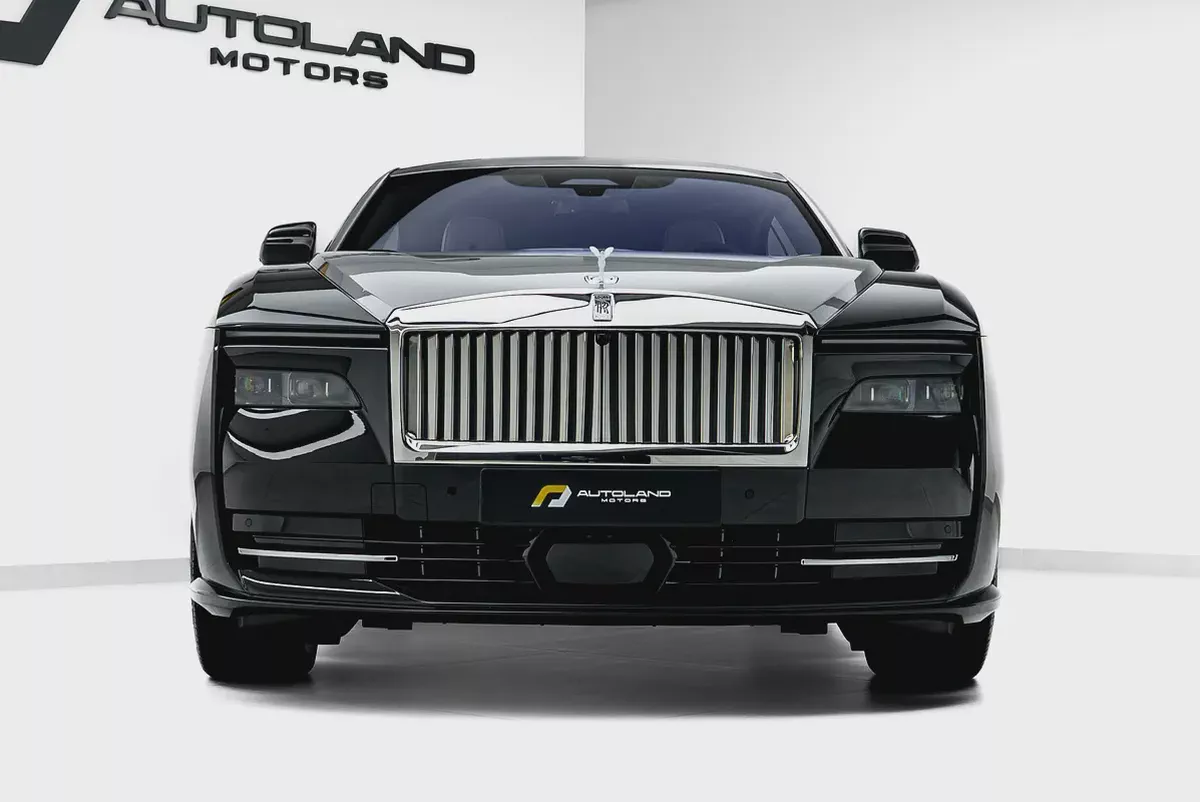2025 ROLLS ROYCE SPECTRE.   BESPOKE SOUND SYSTEM. IMMERSIVE SEATS. MAIN DEALER WARRANTY AND SERVICE.-2-2