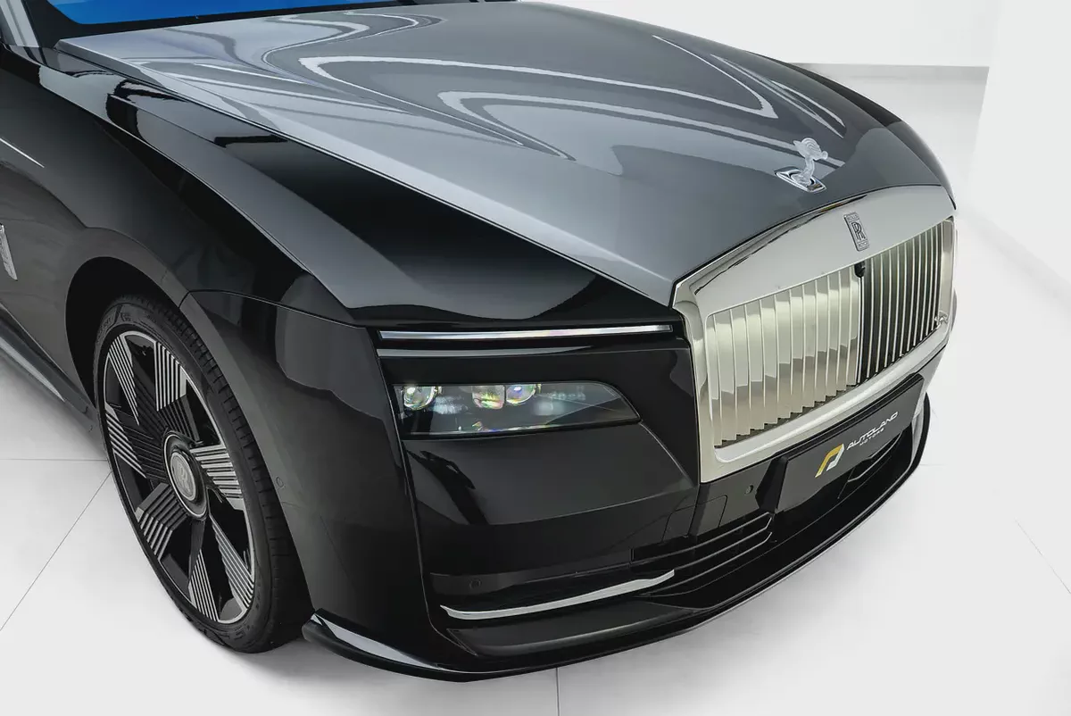 2025 ROLLS ROYCE SPECTRE.   BESPOKE SOUND SYSTEM. IMMERSIVE SEATS. MAIN DEALER WARRANTY AND SERVICE.-5-5