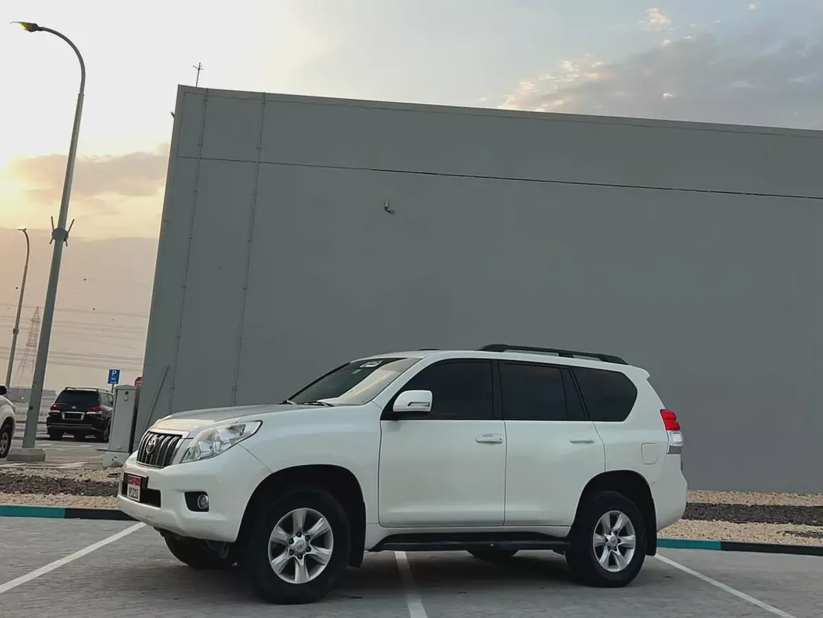 Well Maintained Toyota Prado 2011 TXL | GCC Specs | Reliable SUV-1-1