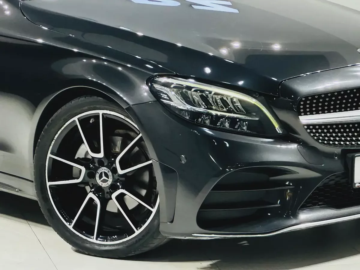 MERCEDES C200 AVANTGRADE 2021 MODEL GCC SPECS WITH FULL MERCEDES SERVICE HISTORY-3-3