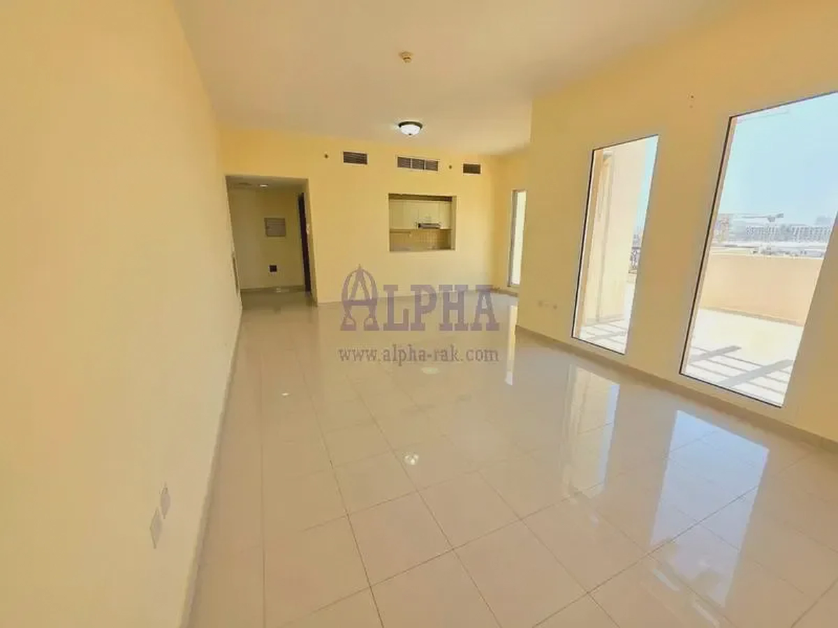1BHK | Garden view | Big Balcony-5-5