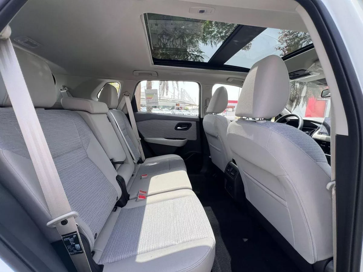 Nissan X Trail SV S 2.5L (169 HP) FWD (5 Seater) SV 2.5L (169 HP) FWD (7 Seater)-8-0
