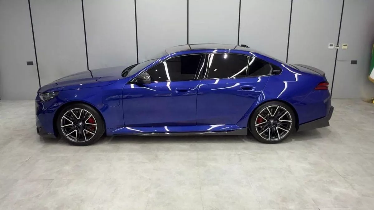 BMW M5 Hybrid BMW 5 Series M5 2026 GCC specs-22-0