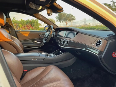 Mercedes S63 AMG G.C.C Full Options No Accident-8