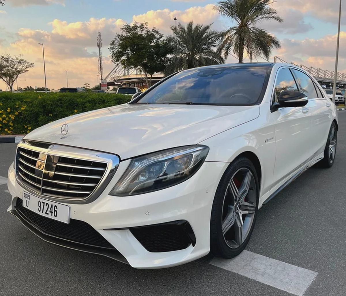 Mercedes S63 AMG G.C.C Full Options No Accident-2-2