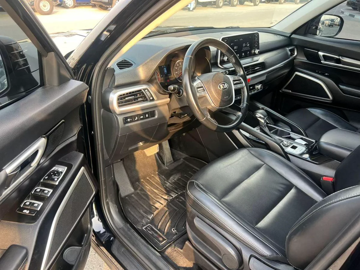 Kia Telluride LX 2020 Kia Telluride 3.8L V6 - Rear Camera & Sensor - Leather Seats With Rims --12-0