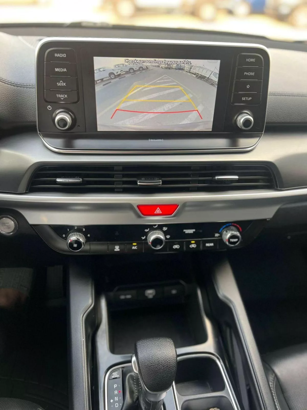Kia Telluride LX 2020 Kia Telluride 3.8L V6 - Rear Camera & Sensor - Leather Seats With Rims --19-0