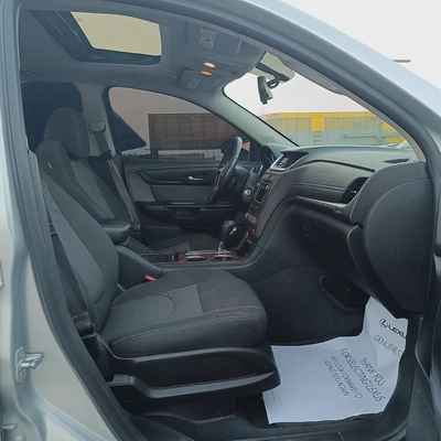 2014 Traverse Full Option Panorama-8