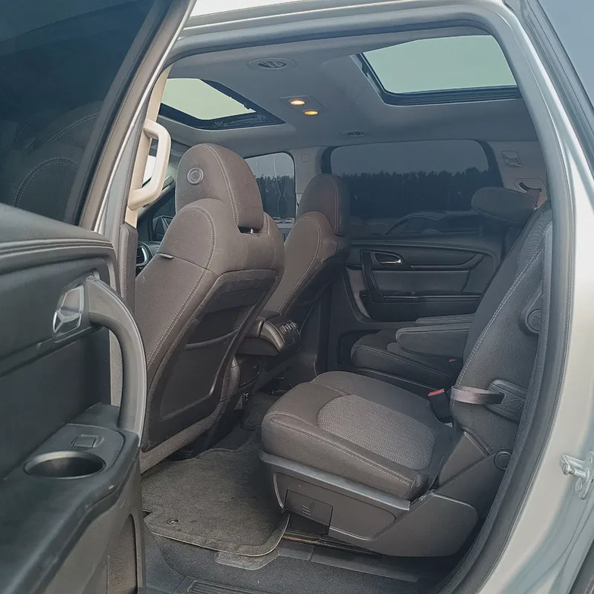 2014 Traverse Full Option Panorama-11-11