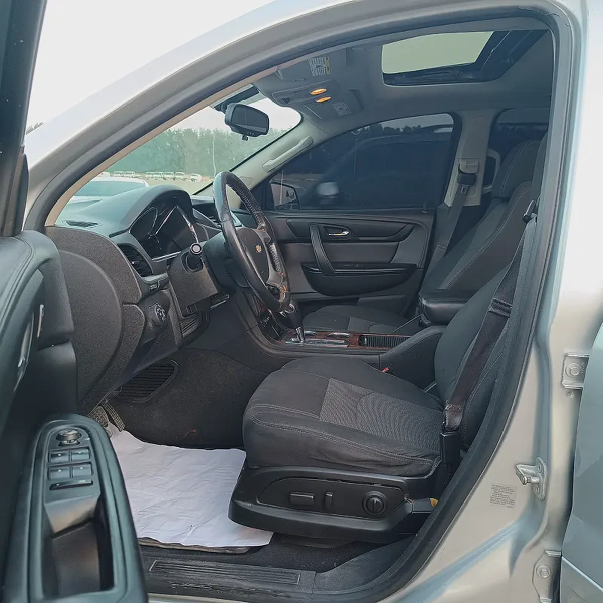 2014 Traverse Full Option Panorama-6-6