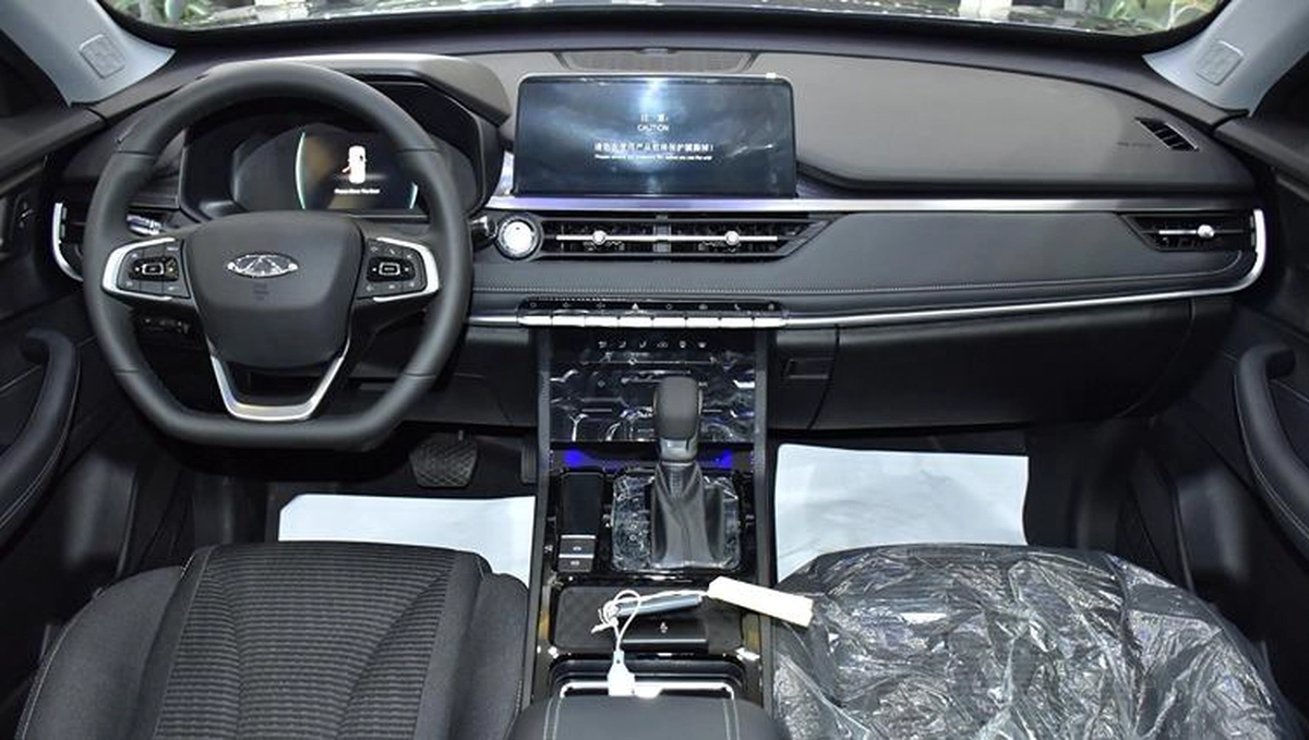 Chery Tiggo 4 ( 2026 Model ) in Grey Color GCC Specs