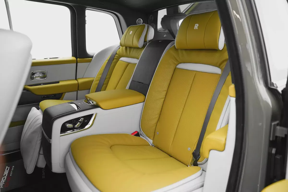 2026 ROLLS ROYCE CULLINAN WITH WARRANTY AND SERVICE CONTRACT-12-12