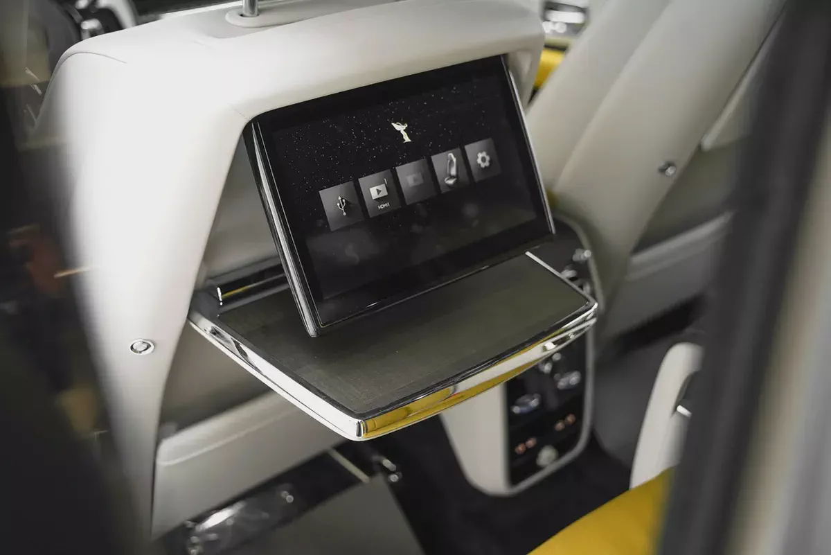 2026 ROLLS ROYCE CULLINAN WITH WARRANTY AND SERVICE CONTRACT-16-16