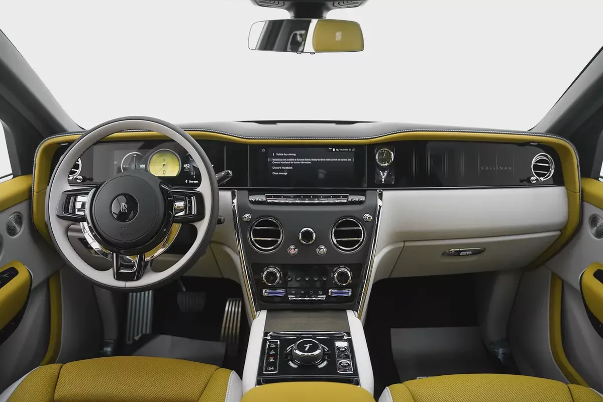 2026 ROLLS ROYCE CULLINAN WITH WARRANTY AND SERVICE CONTRACT-5-5