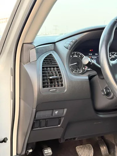Nissan Armada SL-17