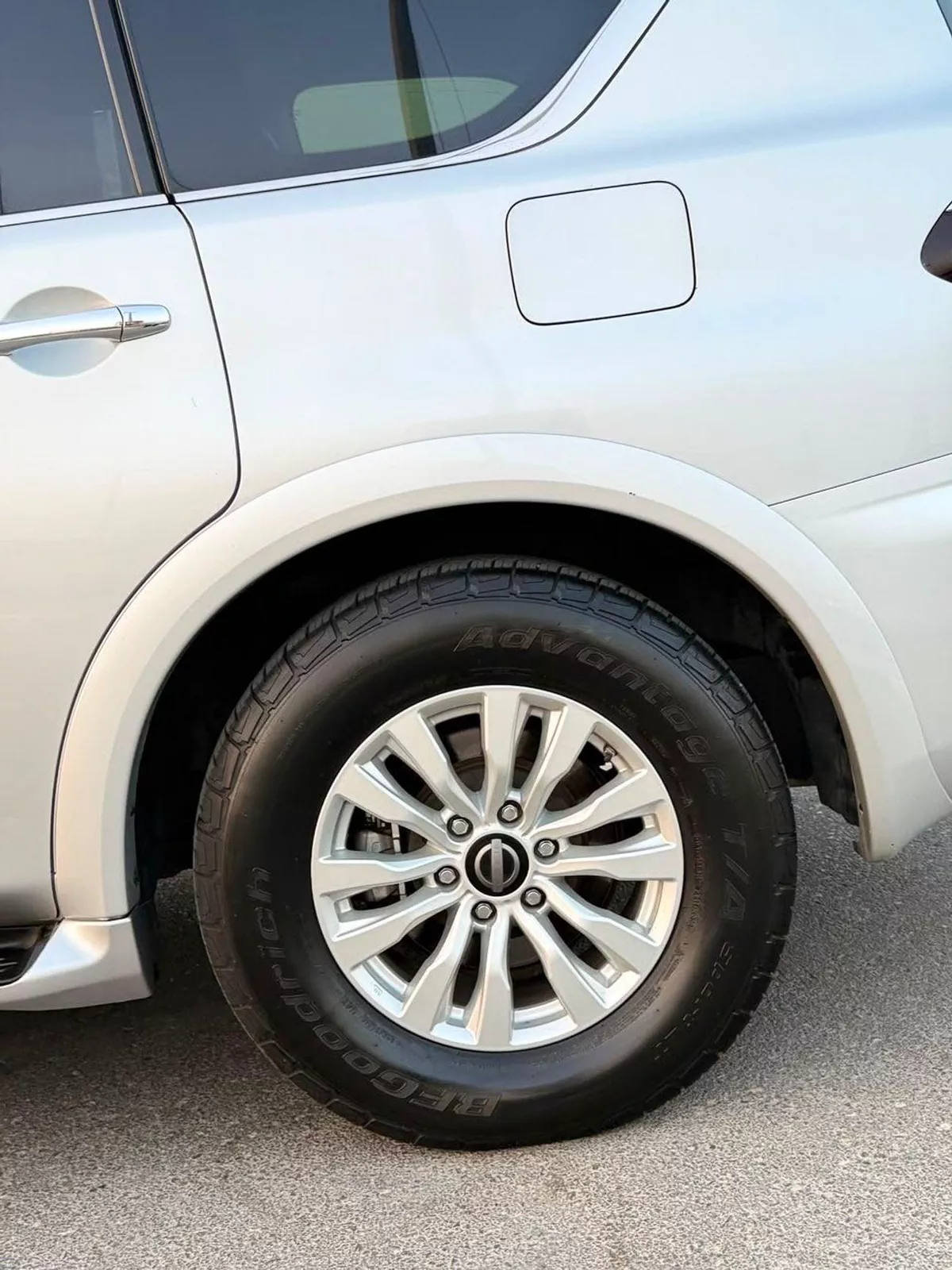 Nissan Armada SL-18-0