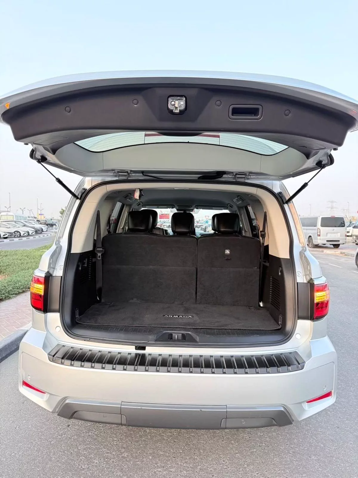 Nissan Armada SL-20-0