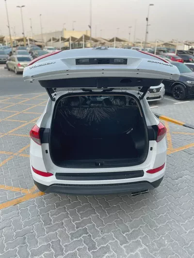2016 Hyundai Tucson | American Specs | Well Maintained-8