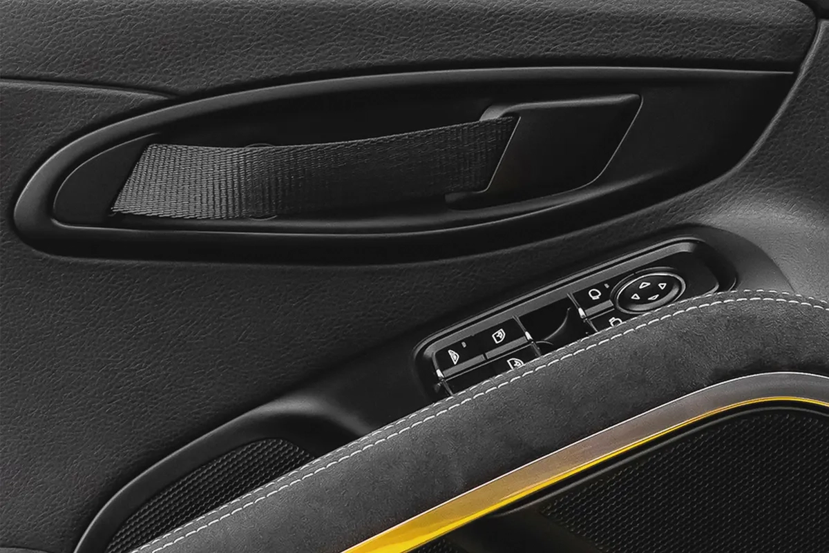 Finance: 14,074 AED / 24 months | 0% DP | 2016 Porsche Cayman GT4 Clubsport