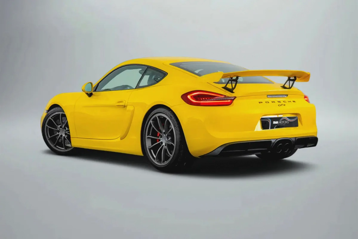 Finance: 14,074 AED / 24 months | 0% DP | 2016 Porsche Cayman GT4 Clubsport