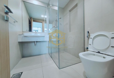 Apartment for rent in Al Nasr Square, Oud Metha-9