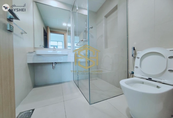 Apartment for rent in Al Nasr Square, Oud Metha