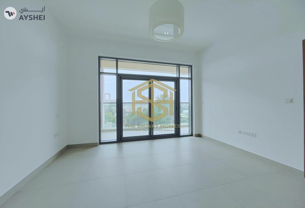 Apartment for rent in Al Nasr Square, Oud Metha