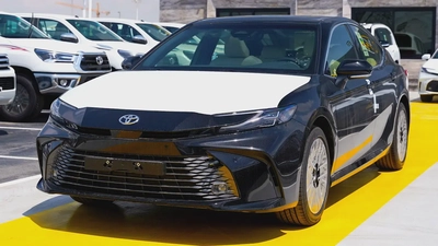 Toyota Camry GLE 2026, GCC Specs - Like New!-1