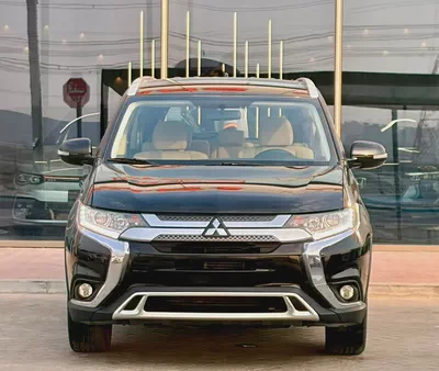 820-Monthly l GCC l 4WD , Cruise, Camera l Accident Free-2