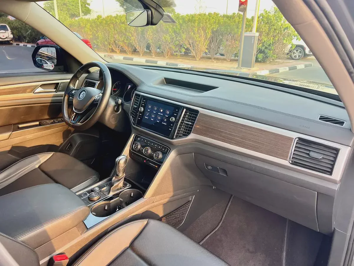 Volkswagen Teramont GCC SPEC SE FULL OPTION 4MOTION V6 2019 GCC Specs-16-16