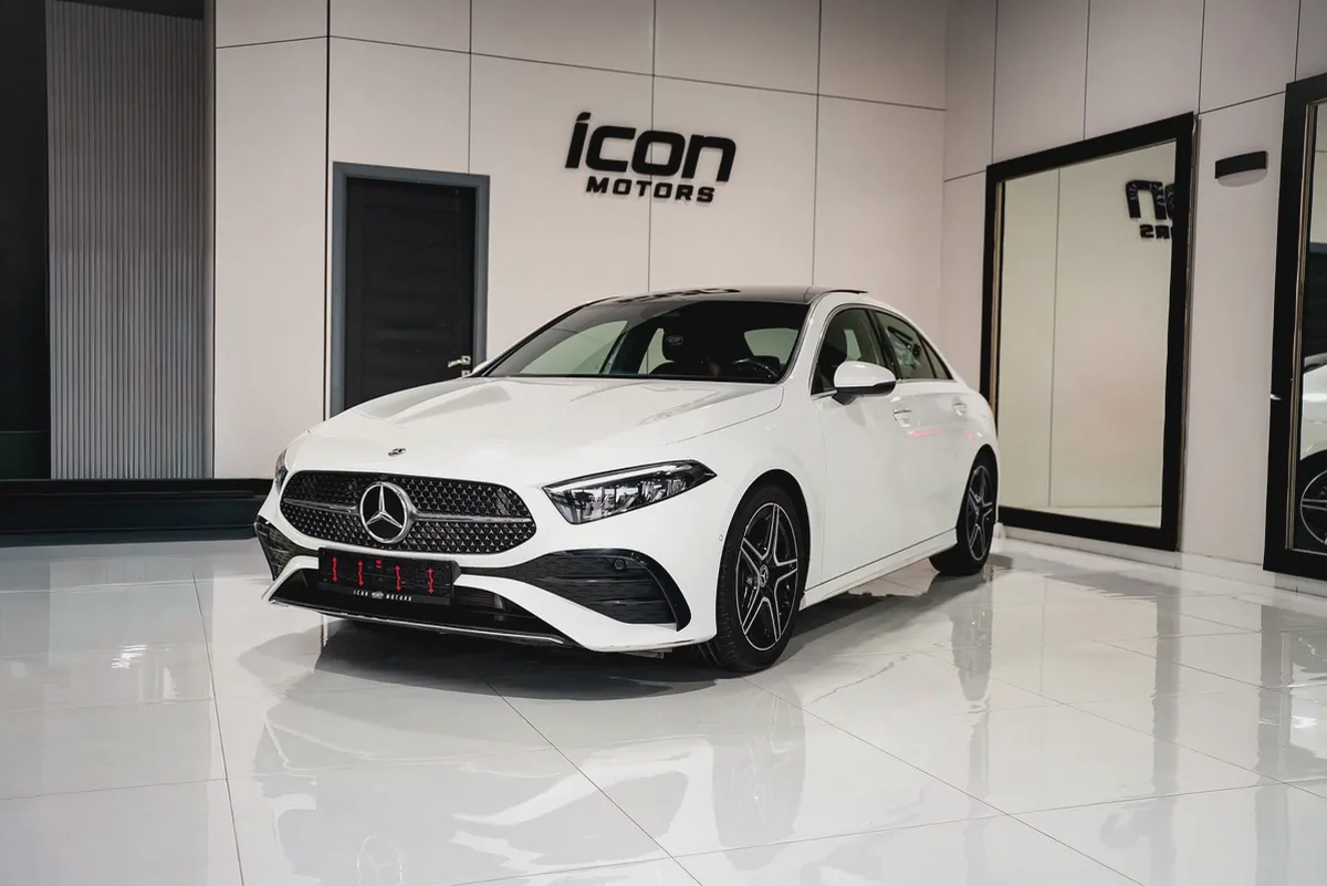 2024 Mercedes-Benz A 200 AMG - GCC Specs - Brand New Condition-2-2