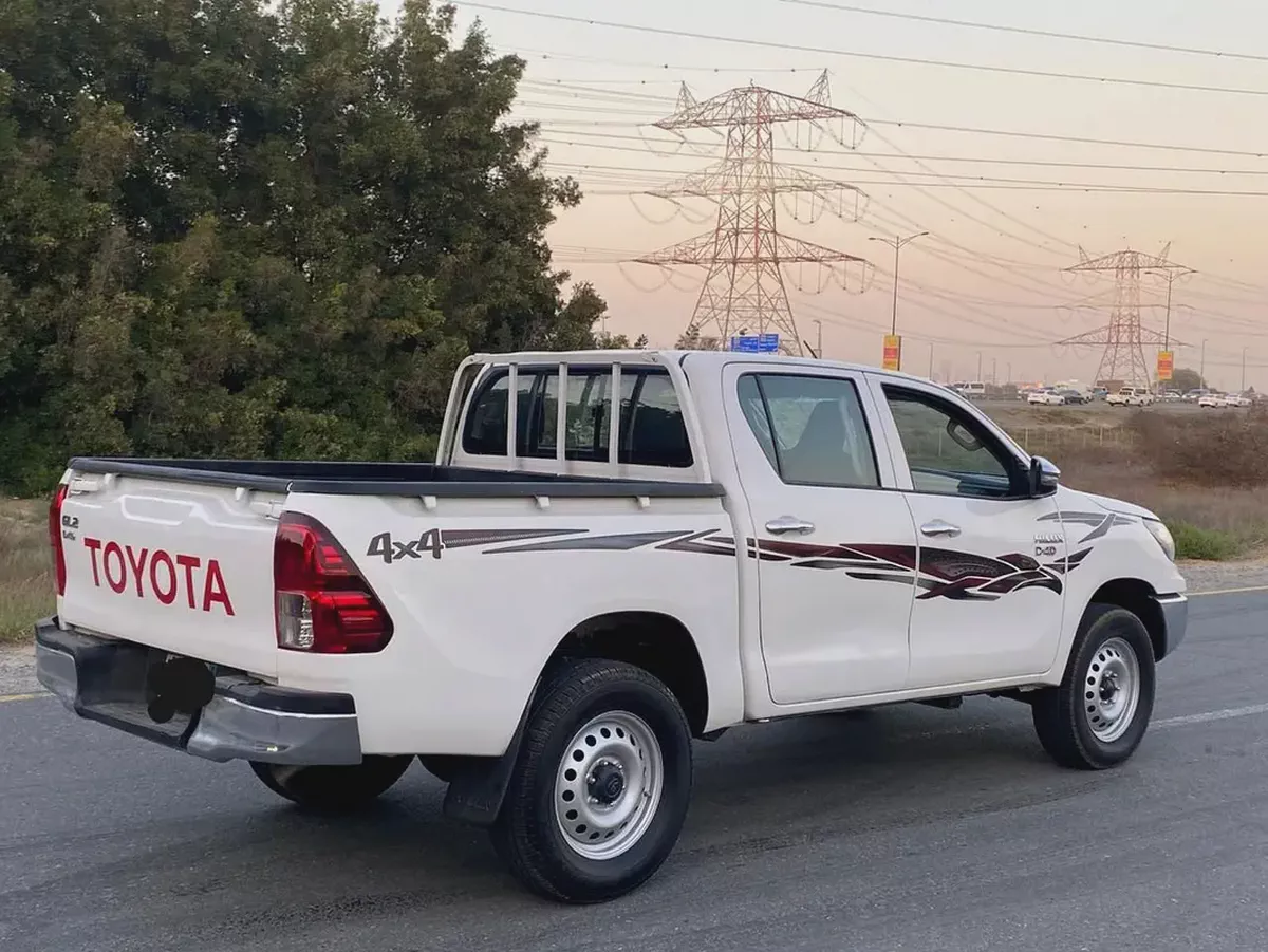 Toyota Hiulx 4x4 Diesel 2022-2-2