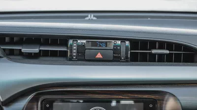 Toyota Hilux SR5 2.7L Pickup 2026 GCC Specs for Export-7