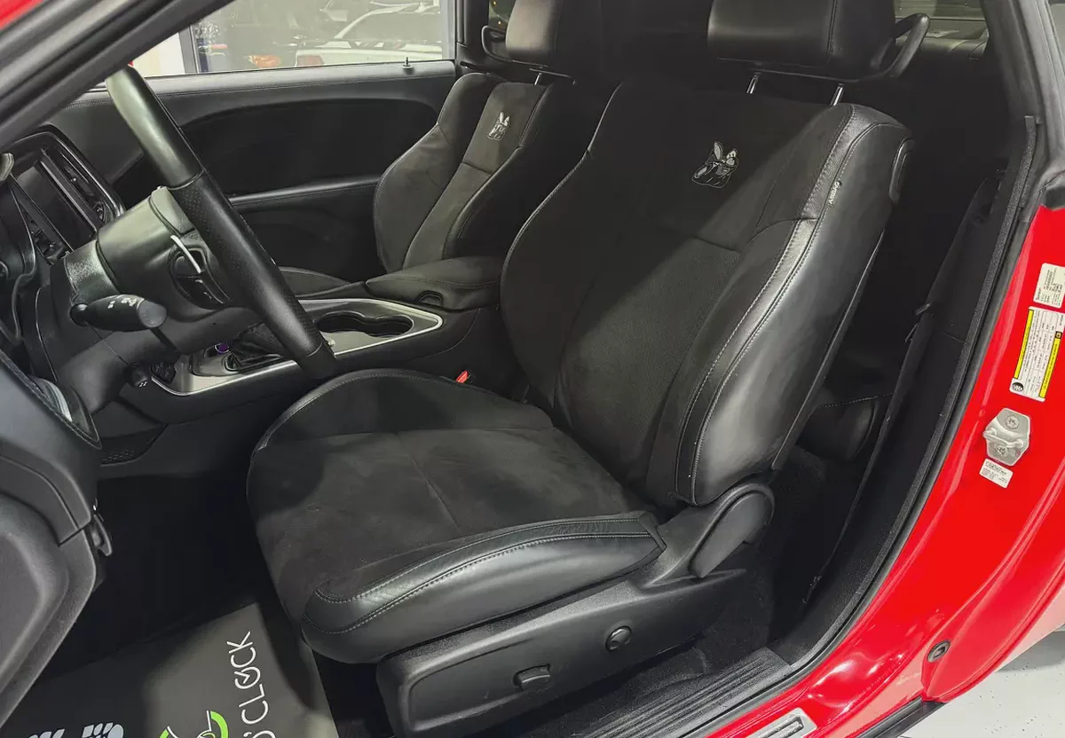 [DODGE CHALLENGER SCATPACK 6.4L V8] [ALACANTARA SEATS] [MEMORY SEATS]-9-9