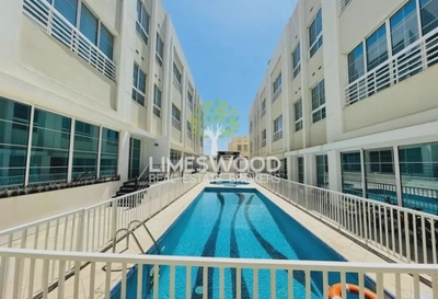 VILLA FOR RENT IN MIRDIF VILLAS, MIRDIF Private Entrance | Large 5BR |Close to City Center-0