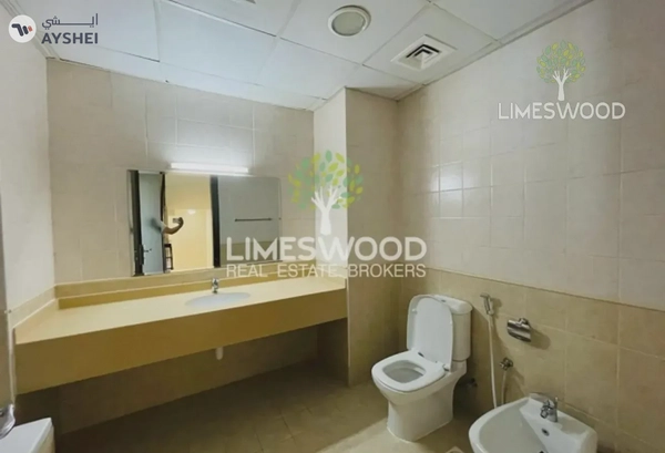 VILLA FOR RENT IN MIRDIF VILLAS, MIRDIF Private Entrance | Large 5BR |Close to City Center